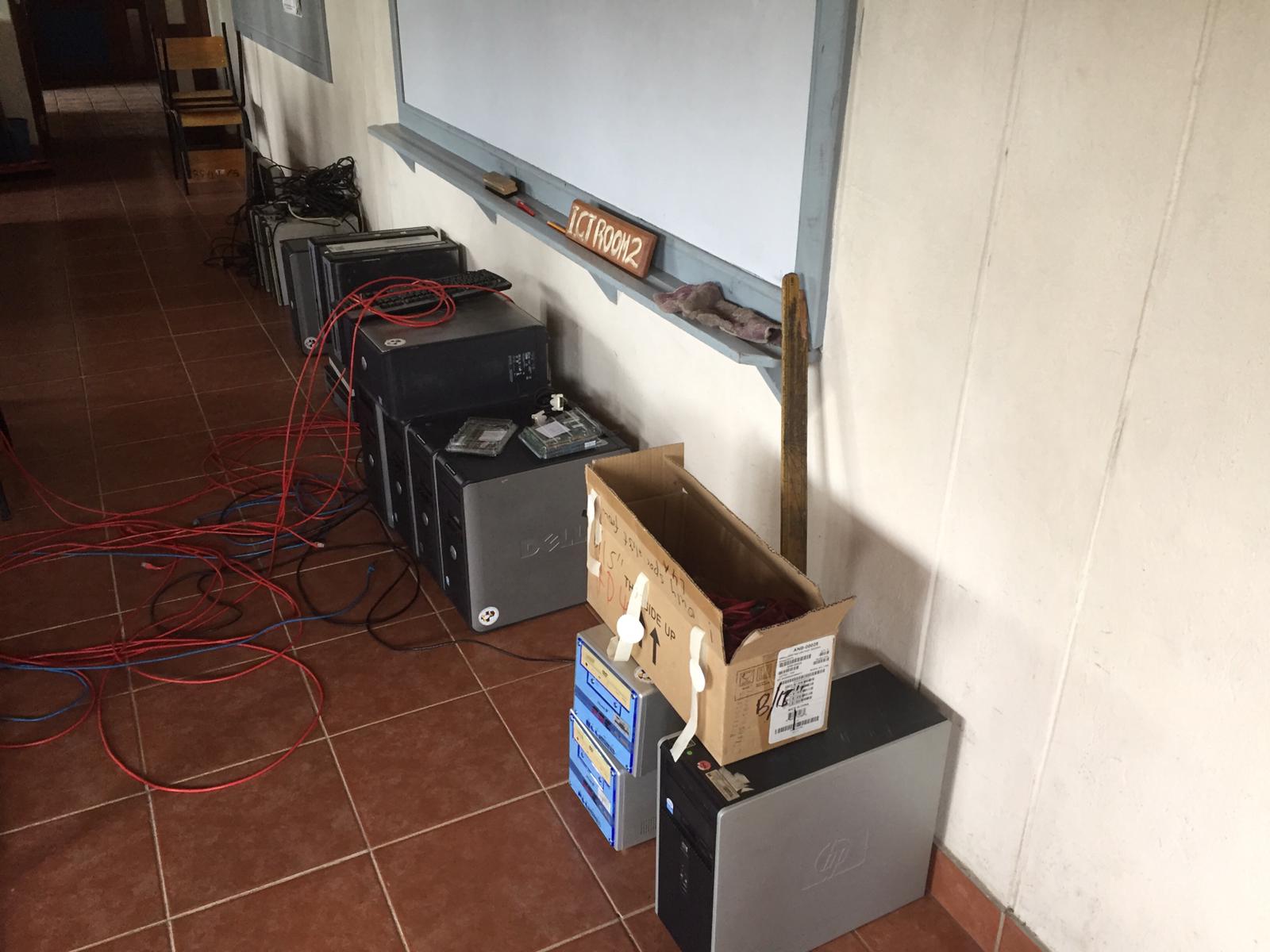 Und es wurde Schwarz…. – Linux4Afrika!